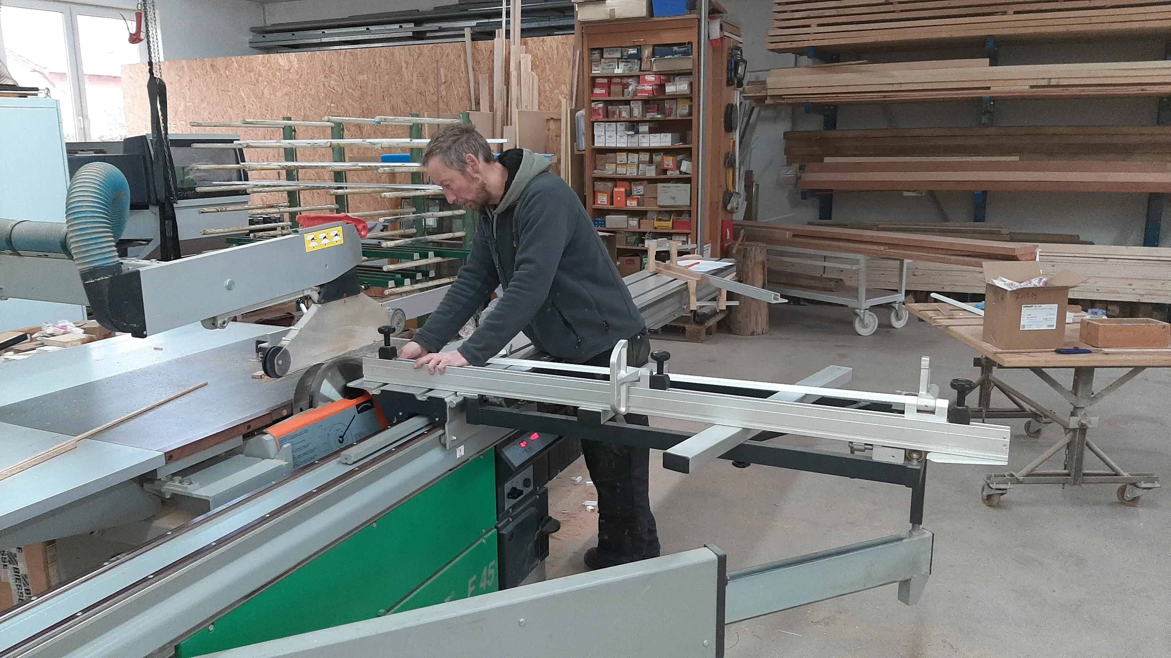 Knut Geese in seiner Werkstatt